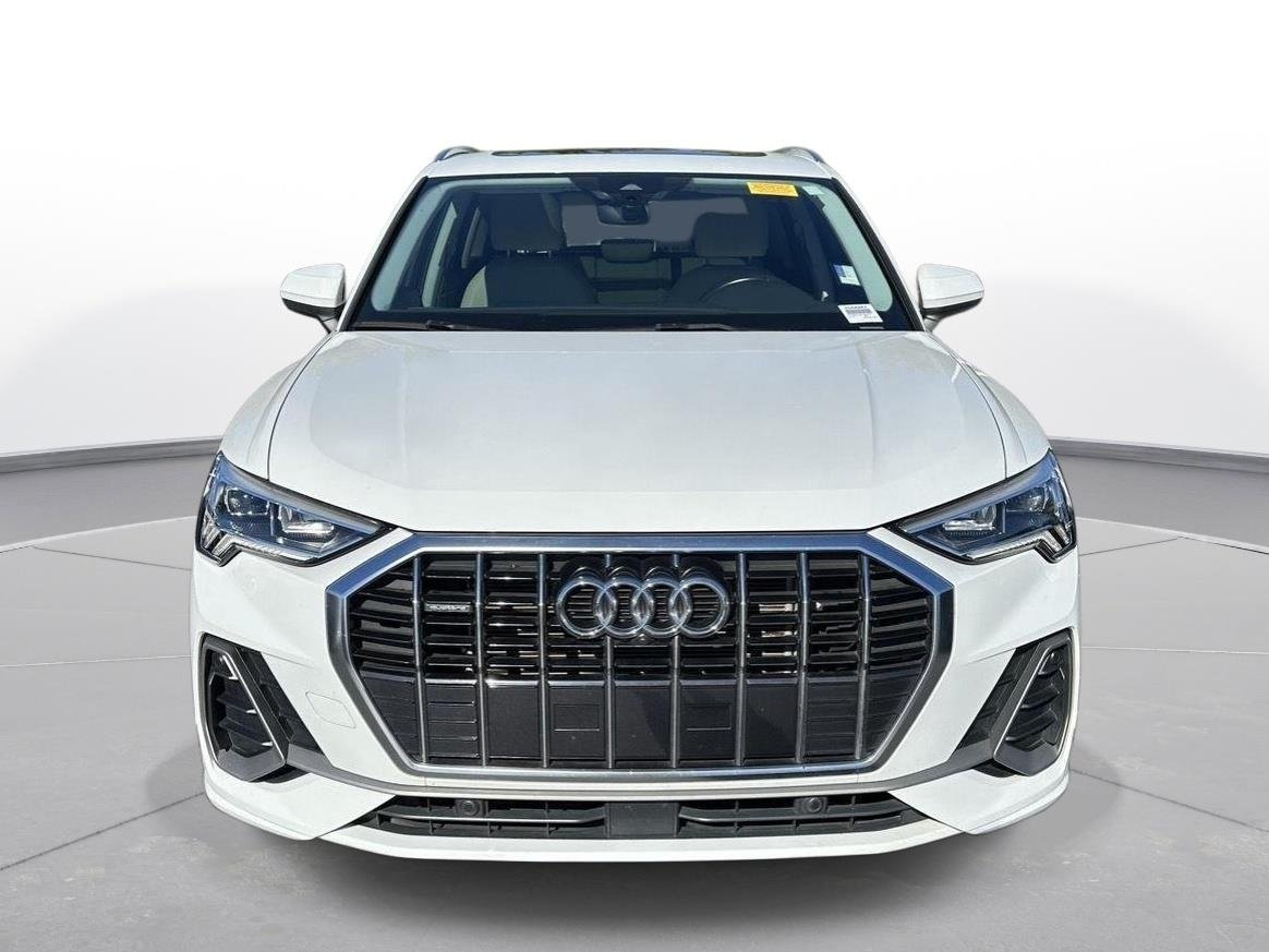 2022 Audi Q3 S line Premium Plus photo 2