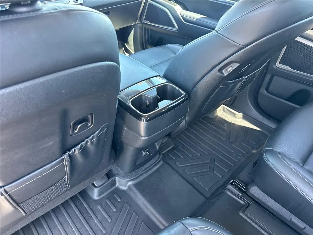 2022 Kia Telluride S - Photo 16