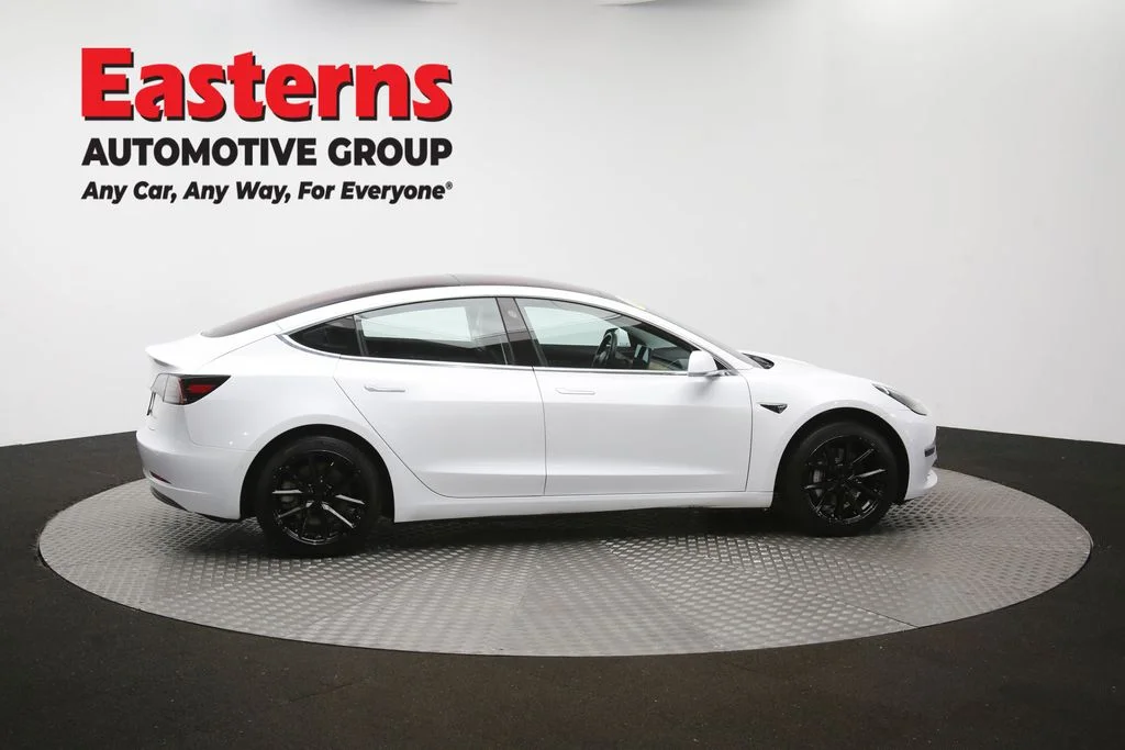 Used 2018 White Tesla Long Range image 38