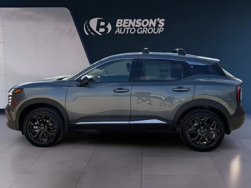 New 2027 Gray Nissan SR image 2