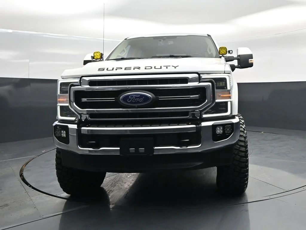 Used 2021 White Ford Lariat image 21