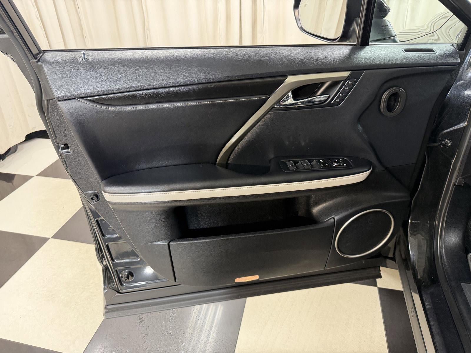 Used 2022 Black Lexus 350 image 25