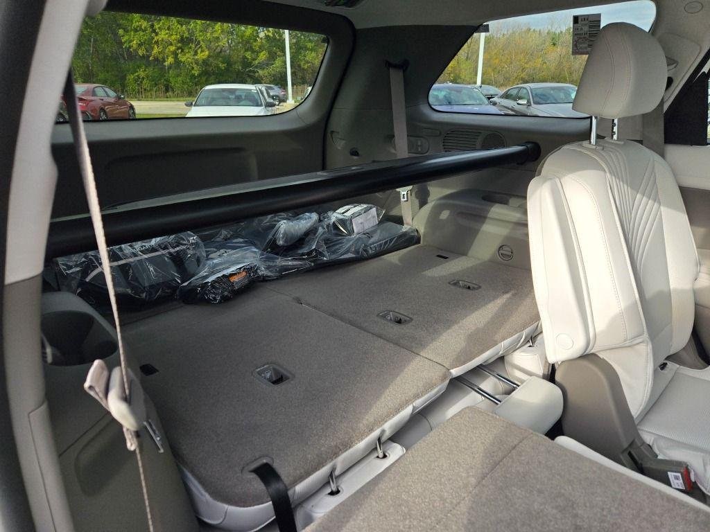 New 2026 White Hyundai SEL AWD image 14