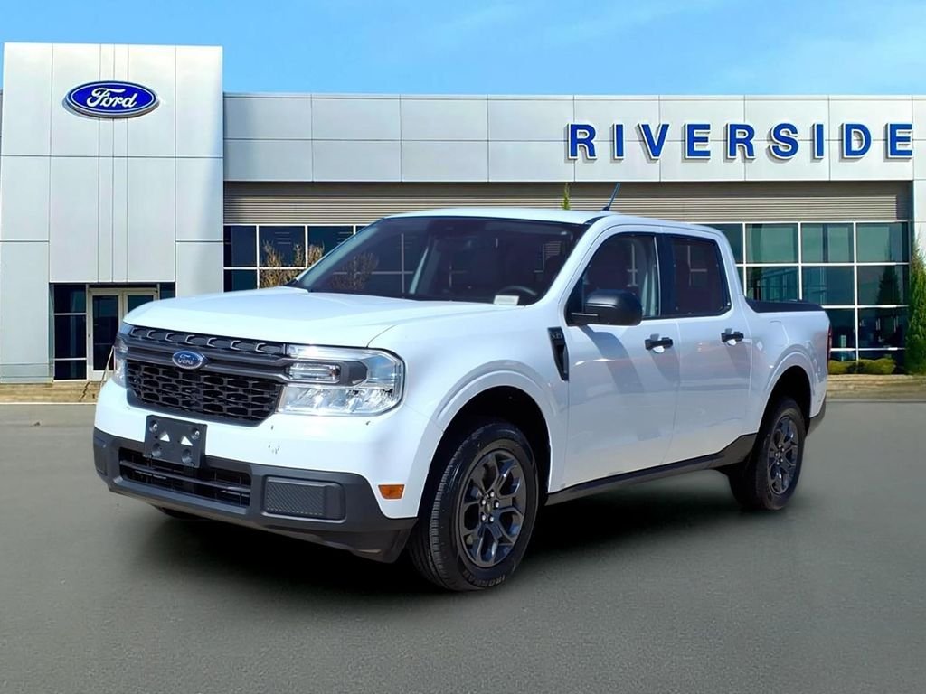 Used 2024 Oxford White Ford XLT image 3