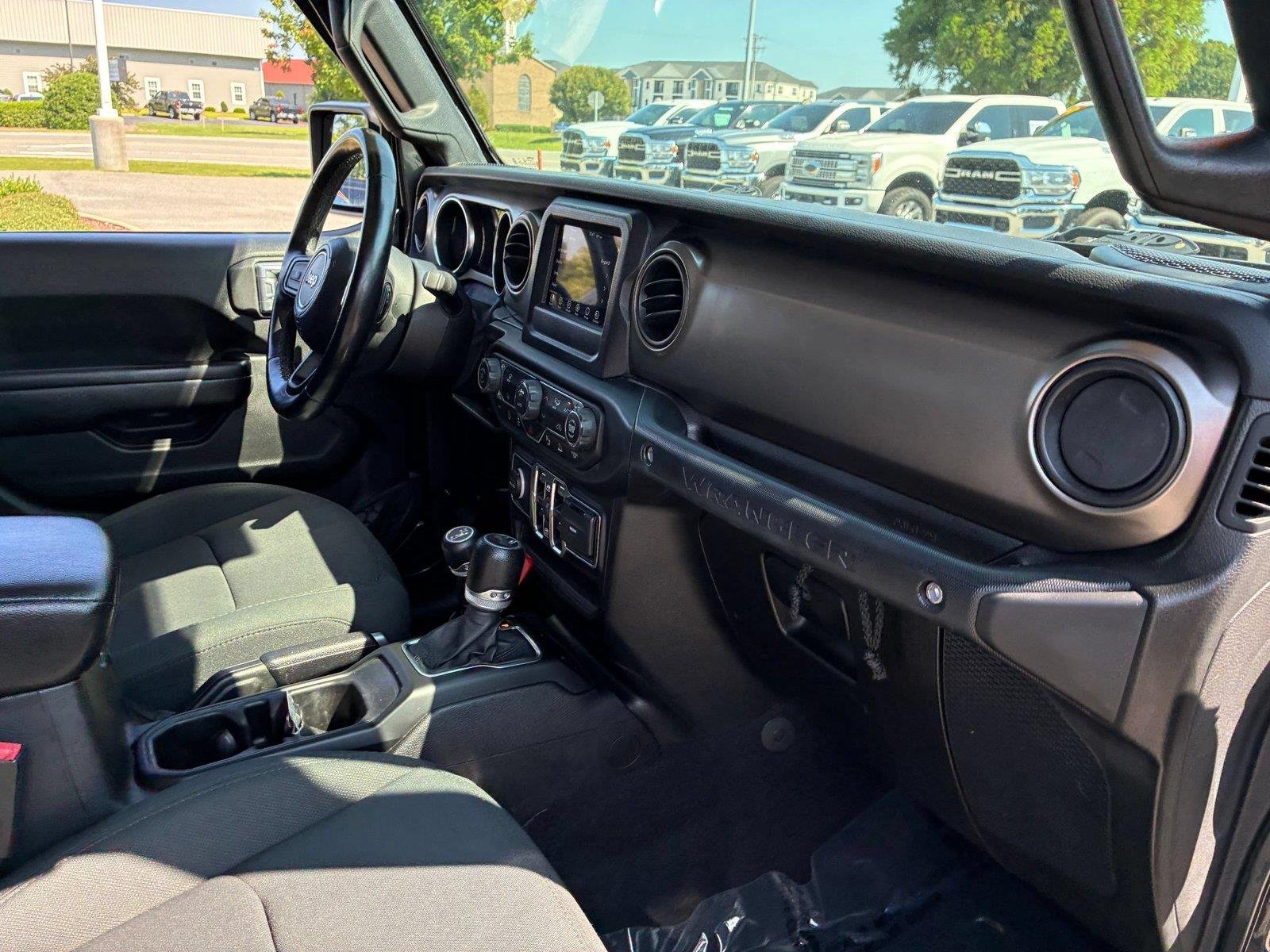 Used 2021 Granite Crystal Metallic Clearcoat Jeep Unlimited Sport S image 31