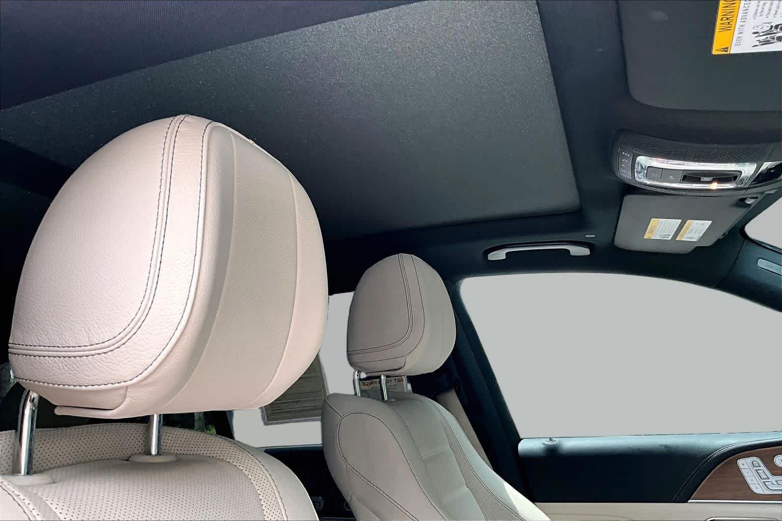 Used 2024 MANUFAKTUR Diamond White Metallic Mercedes-Benz GLE 350 image 14