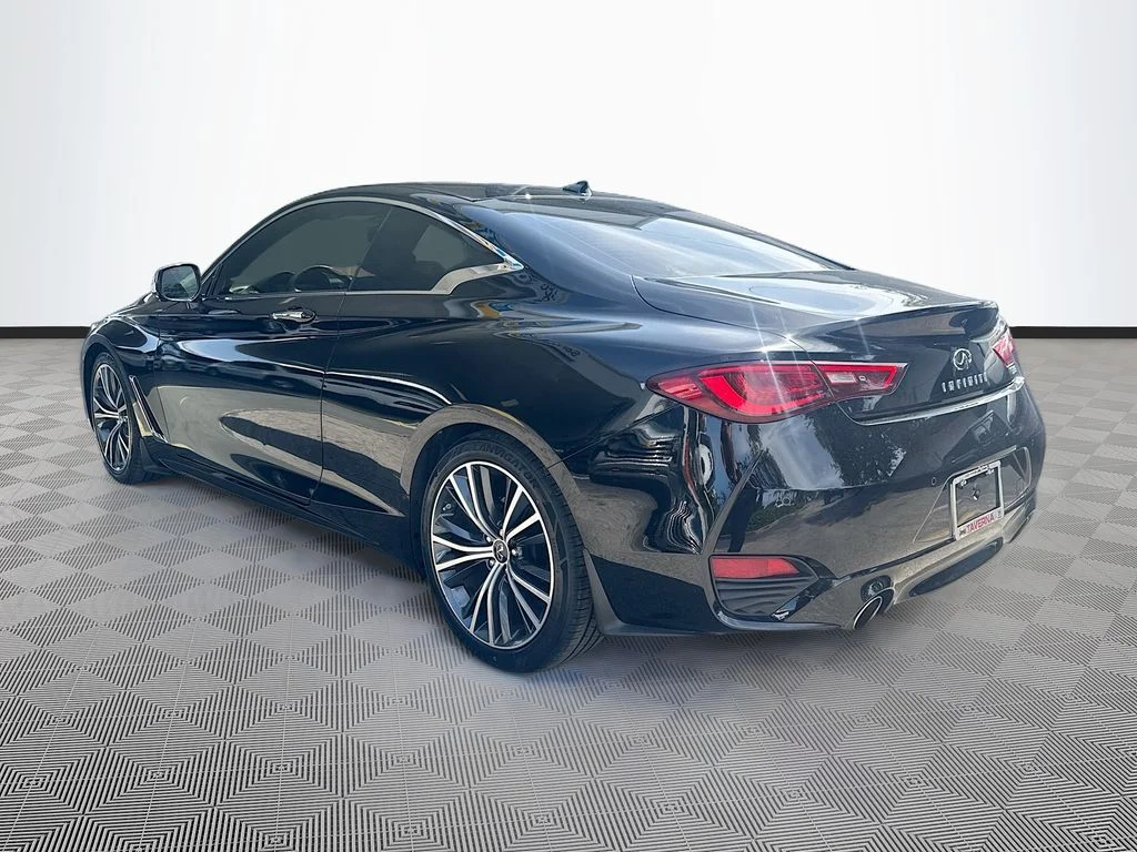 Used 2022 Black INFINITI LUXE image 8
