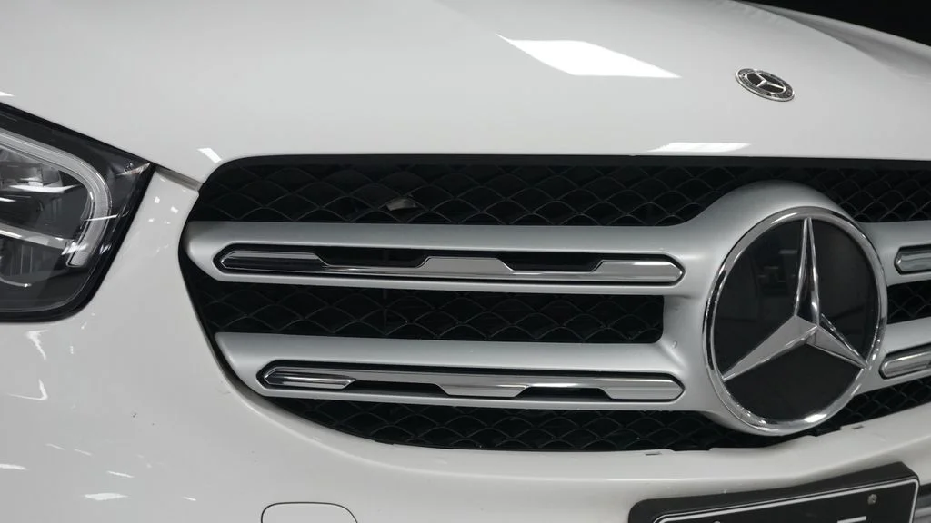 Certified Used 2022 White Mercedes-Benz GLC 300 image 12