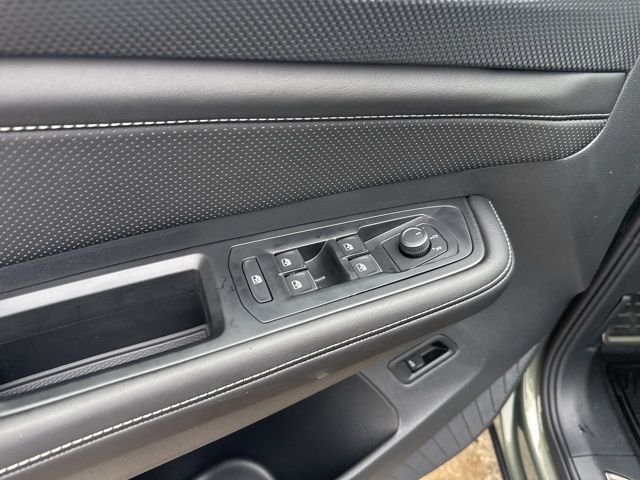 2026 Volkswagen Atlas Cross Sport SEL R-LINE - Photo 31