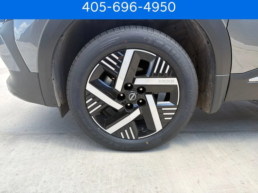 Pre-Owned 2026 Nissan Kicks SV