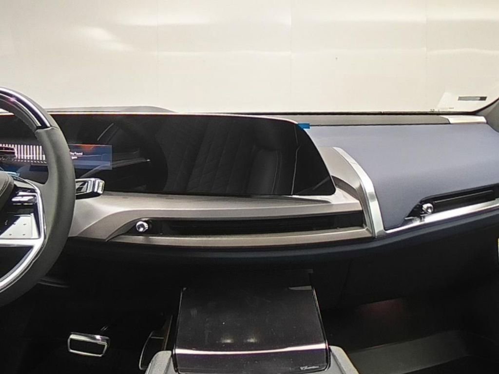 2026 Cadillac VISTIQ Premium Luxury - Photo 10