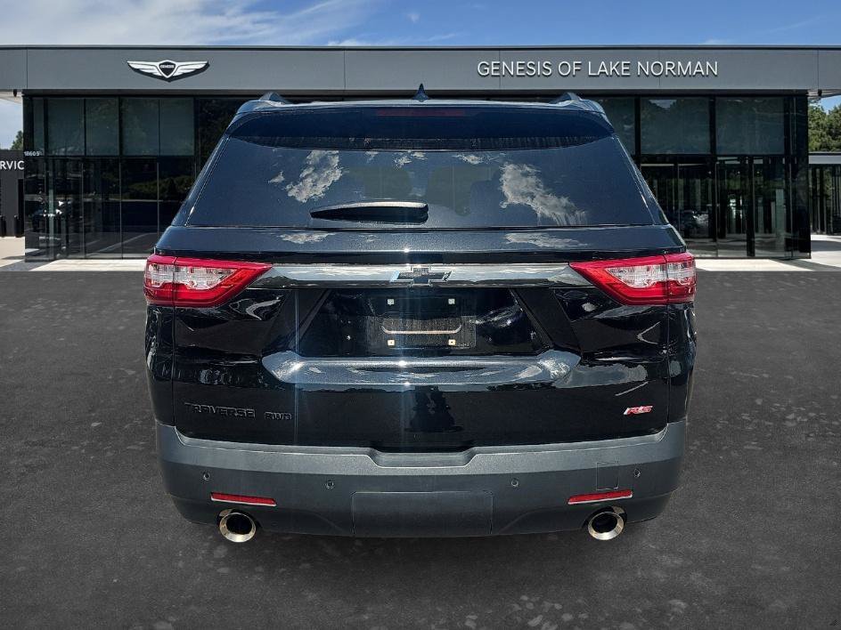 Used 2021 Mosaic Black Metallic Chevrolet RS Awd image 8