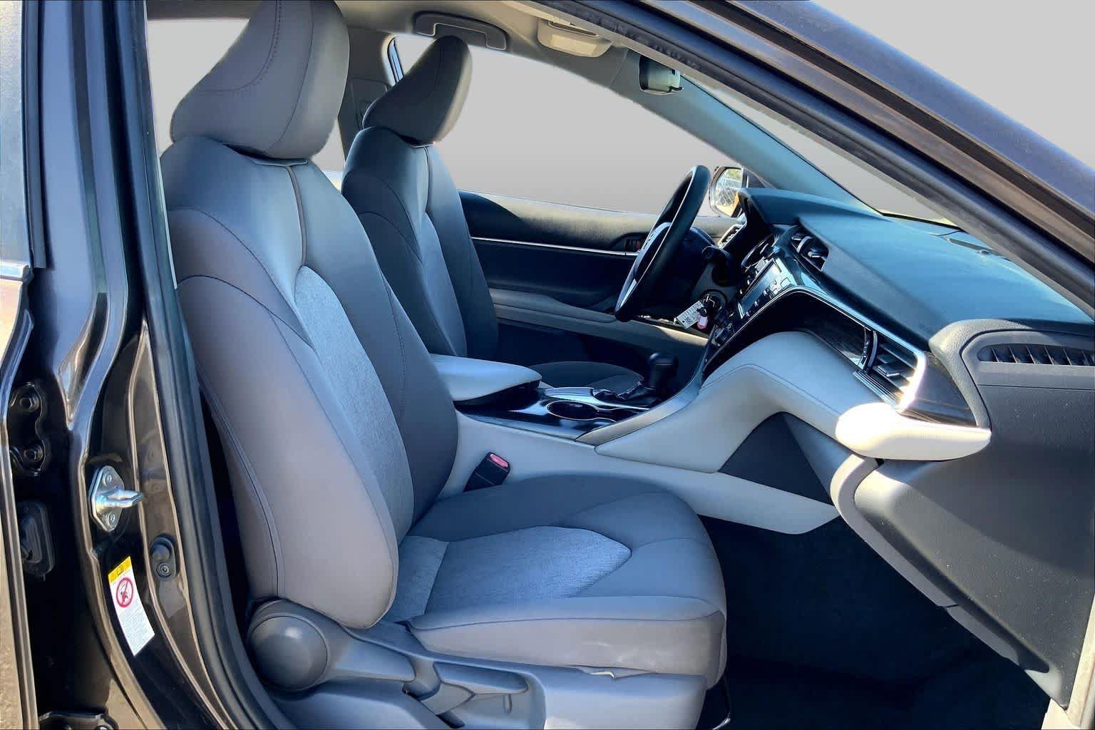 Used 2018 Brown Stone Toyota LE image 9