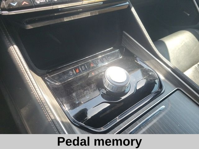 Used 2024 White Jeep Series II image 8
