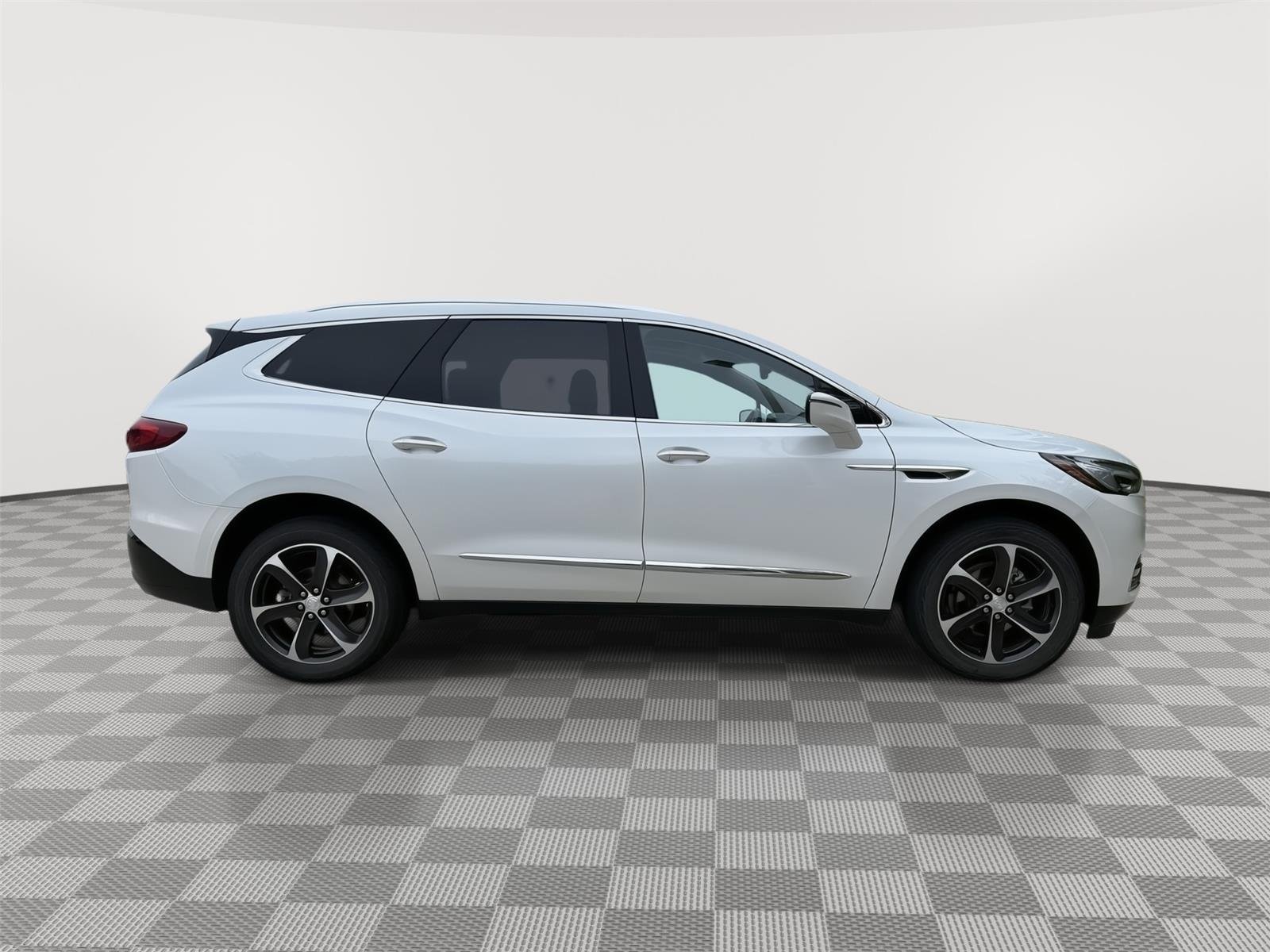 Used 2021 White Frost Tricoat Buick Essence image 8