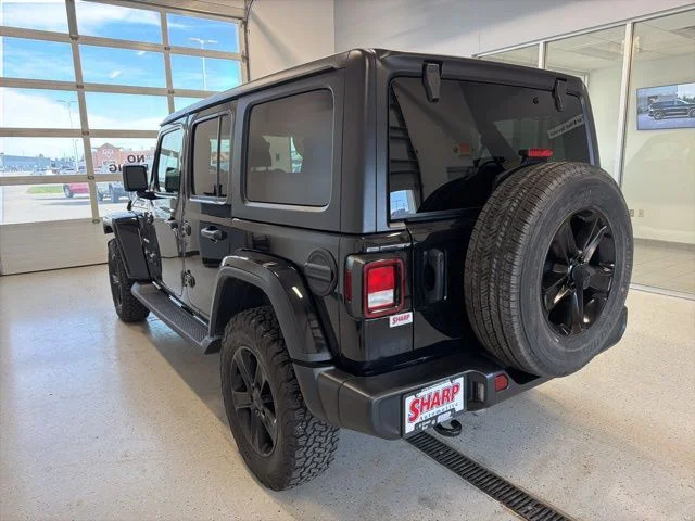 Used 2021 Black Jeep Unlimited Sahara image 7