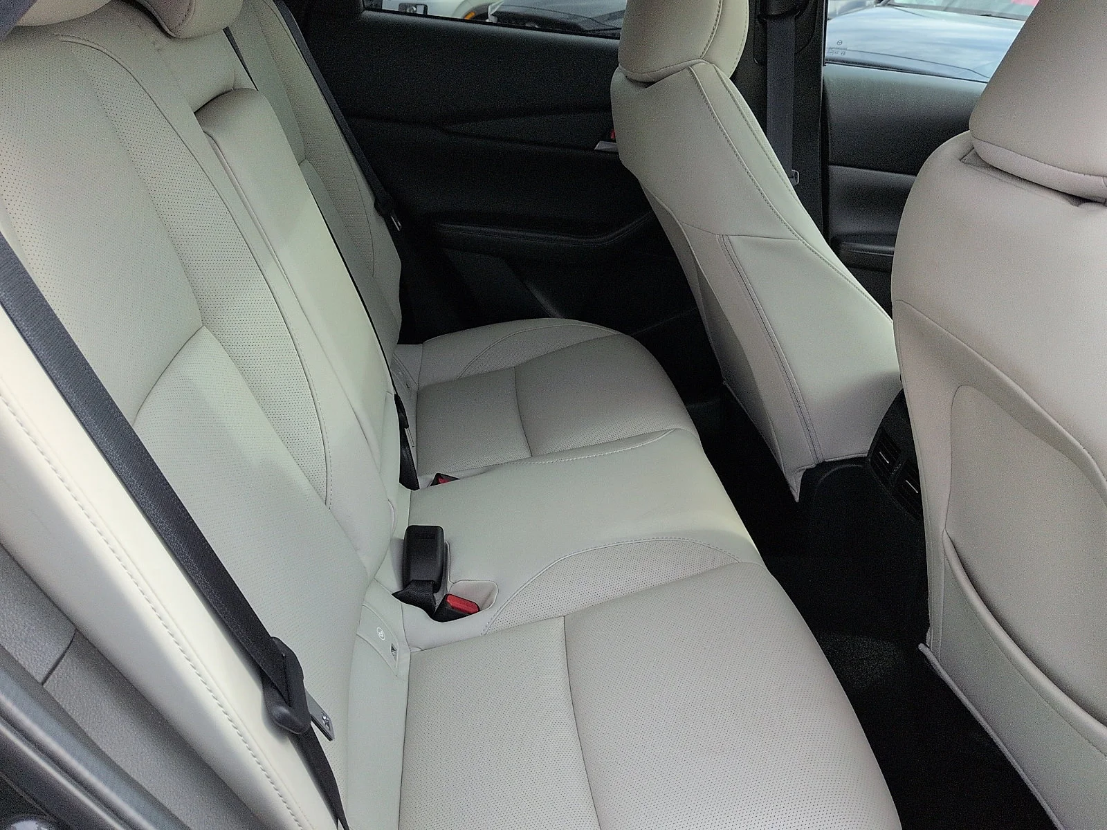 2026 Mazda CX-30 Premium - Photo 8