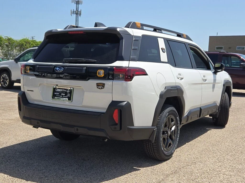 New 2026 CRYSTAL WHITE PEARL Subaru Wilderness image 13