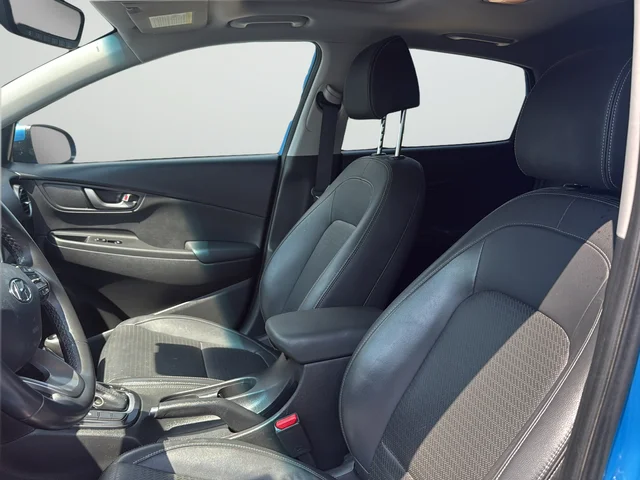 Used 2019 Blue Hyundai Ultimate image 10