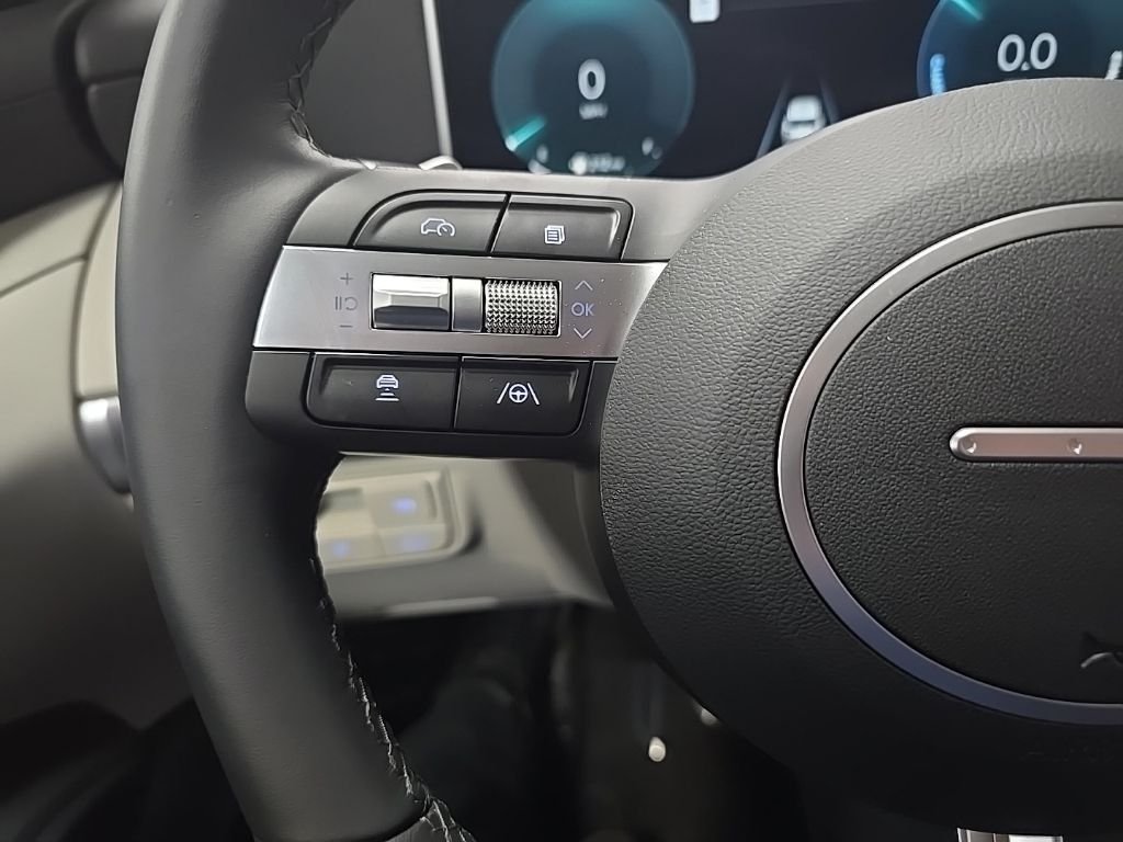Used 2026 Gray Hyundai SEL Convenience image 19