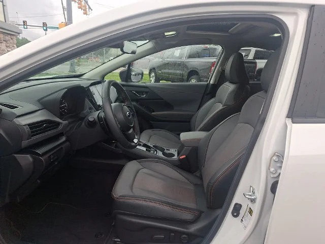 Used 2025 White Subaru Limited image 13
