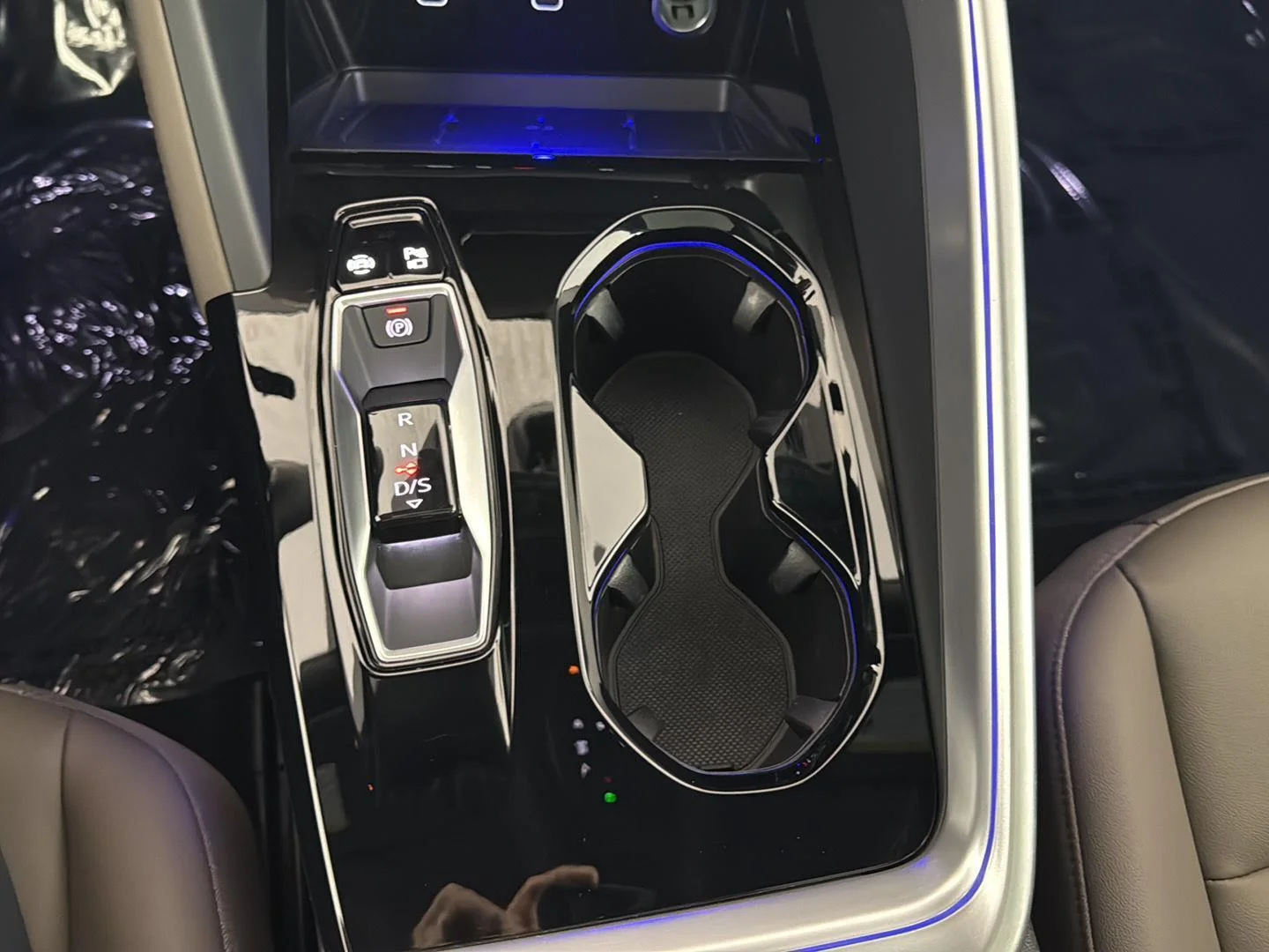 Certified Used 2025 BLACK Audi Premium image 19