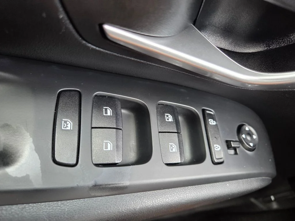 Used 2023 Gray Hyundai SEL image 20