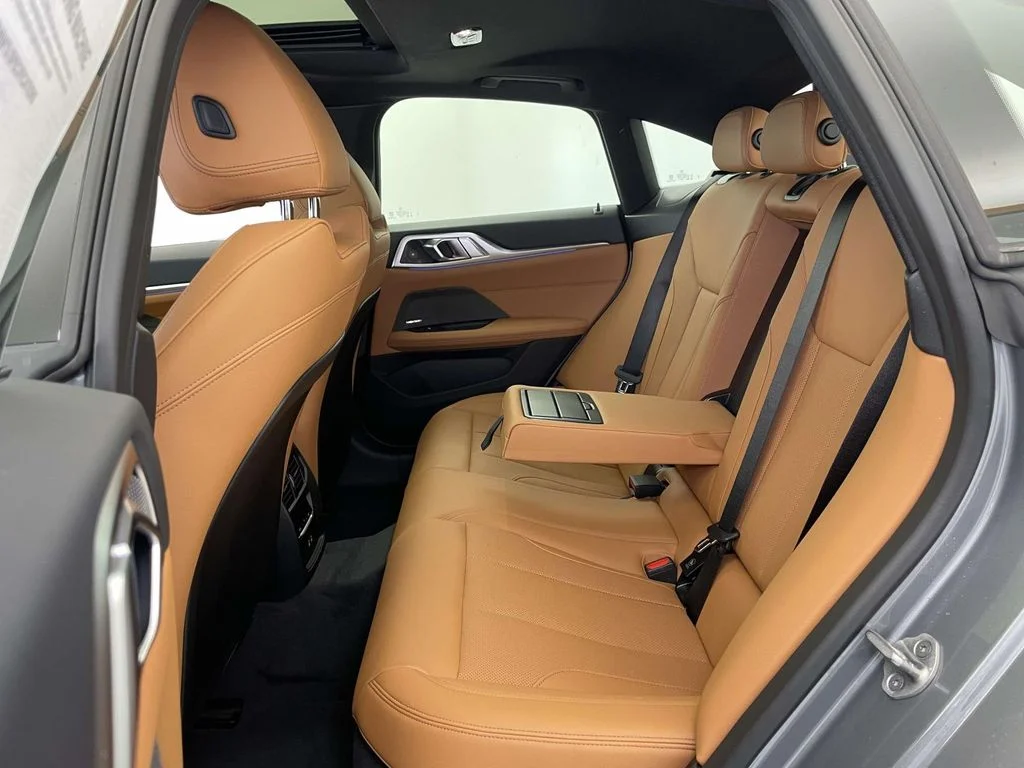 2026 BMW i4 40 - Photo 16