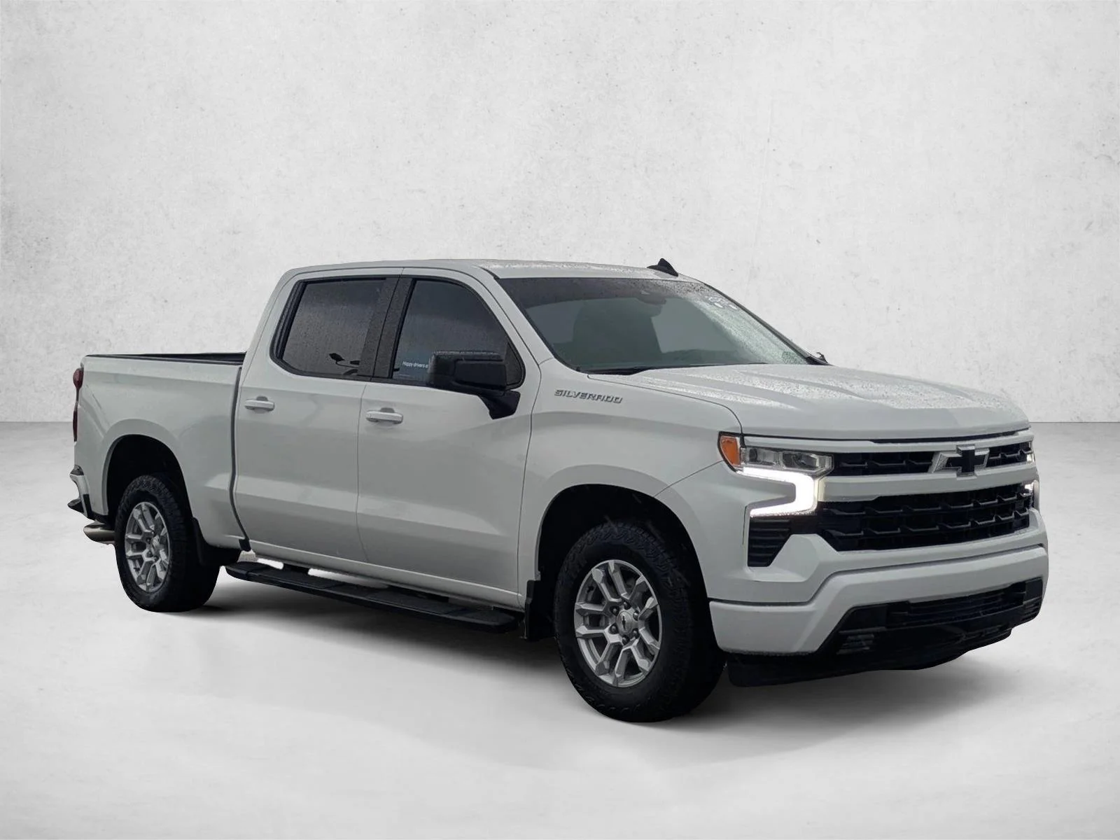Used 2023 Summit White Chevrolet RST image 3