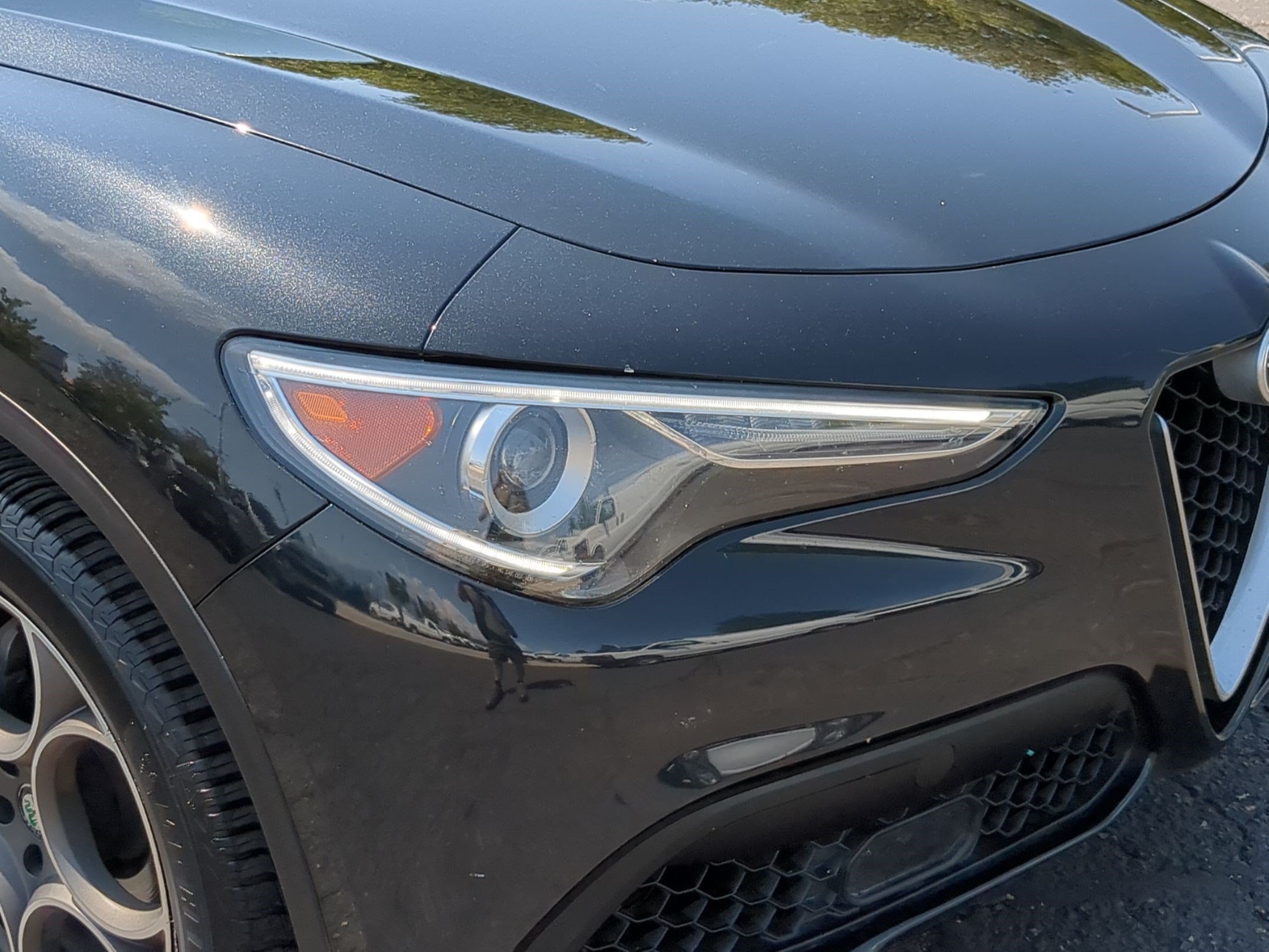 Used 2018 Black Alfa Romeo AWD image 10