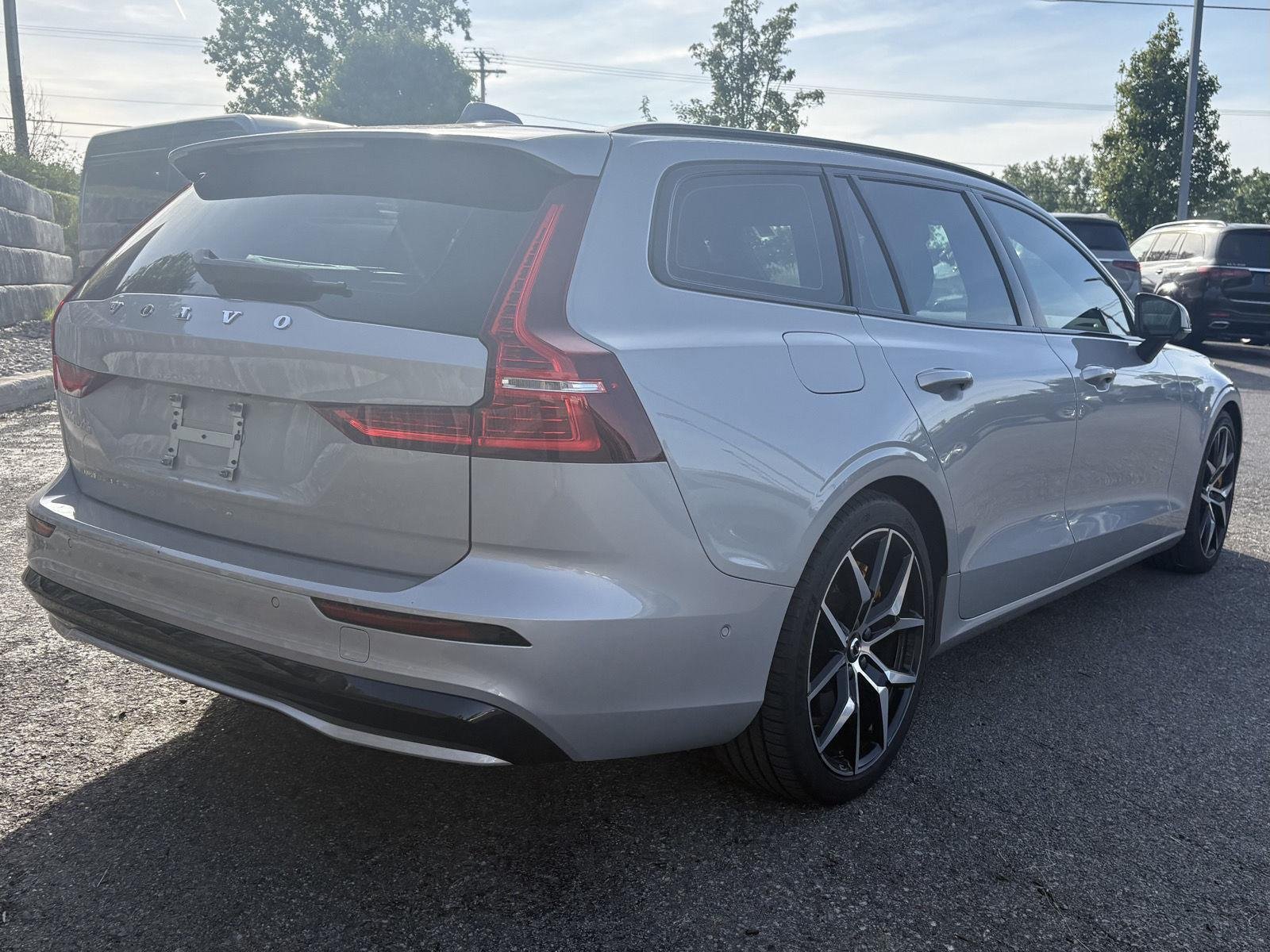 Used 2025 Silver Dawn Metallic Volvo Polestar Engineered image 7