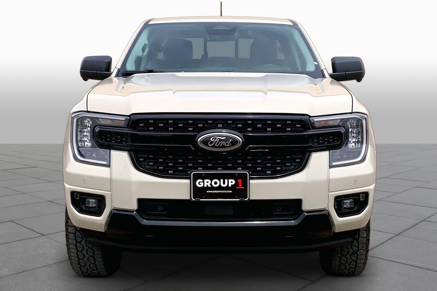 Used 2025 Desert Sand Ford XLT image 4
