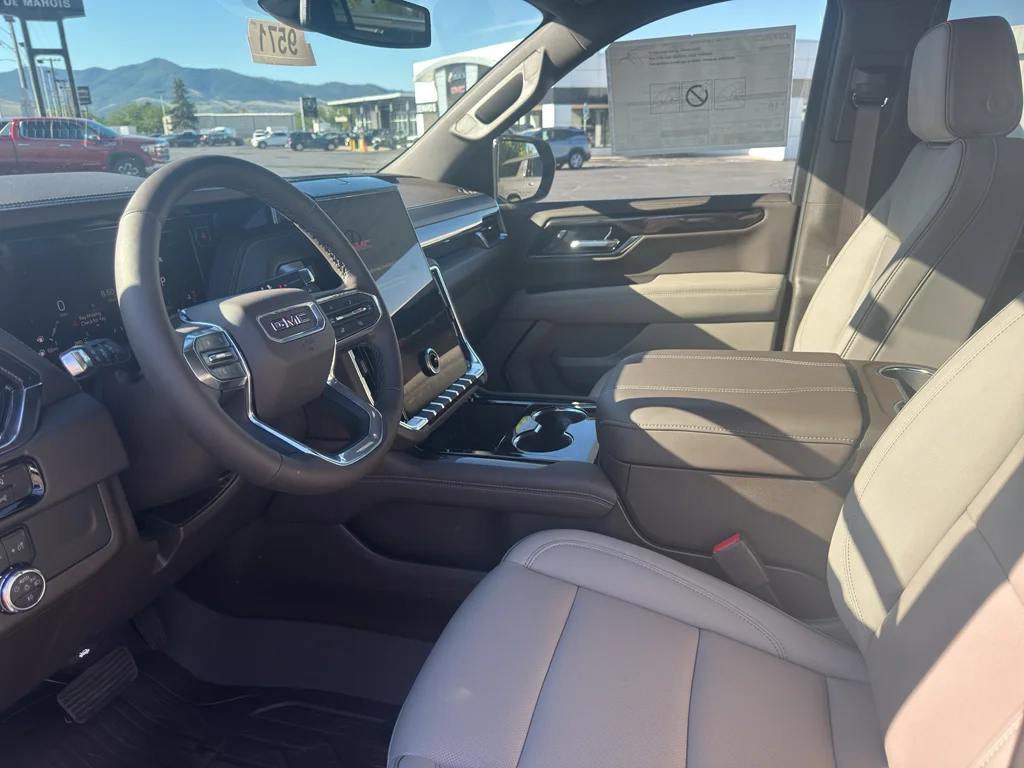 New 2026 Sterling Metallic GMC Elevation image 5