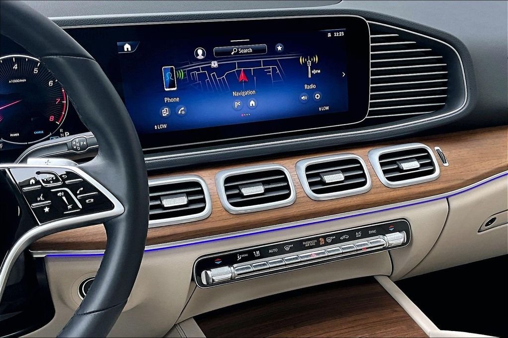 Certified Used 2025 White Mercedes-Benz GLE 350 image 6