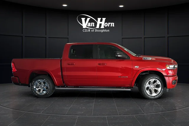 New 2026 Molten Red Pearl-Coat Exterior Paint RAM Big Horn/Lone Star image 8