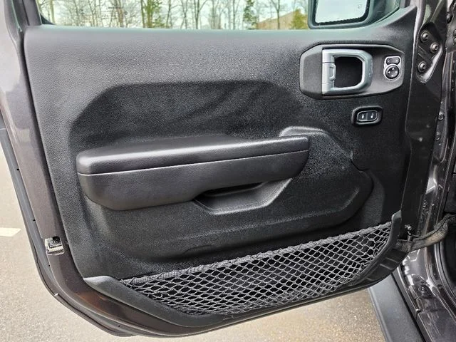 2021 Jeep Gladiator Mojave - Photo 19