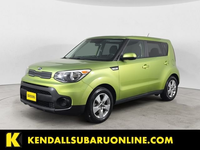 Used 2018 Green Kia Base image 1