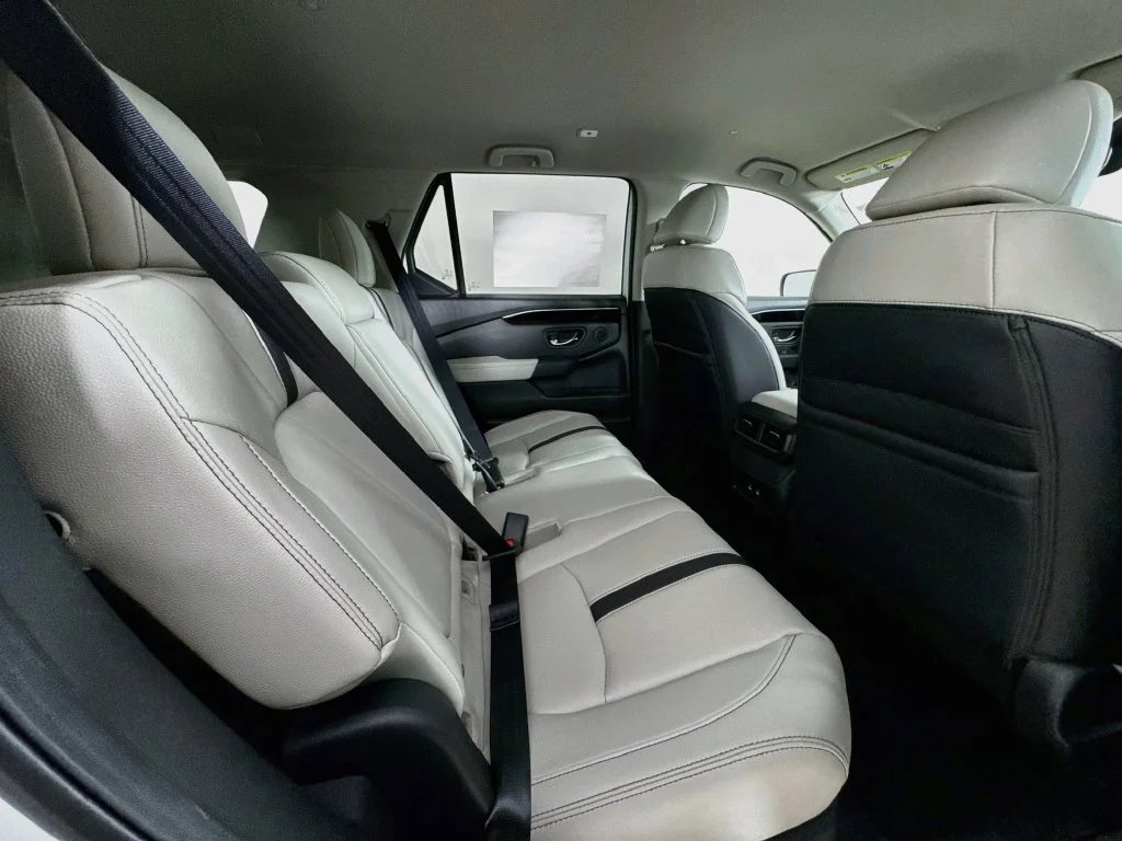 New 2026 Platinum White Pearl Honda RTL image 35
