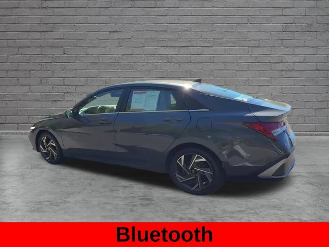 Used 2024 Gray Hyundai SEL image 3