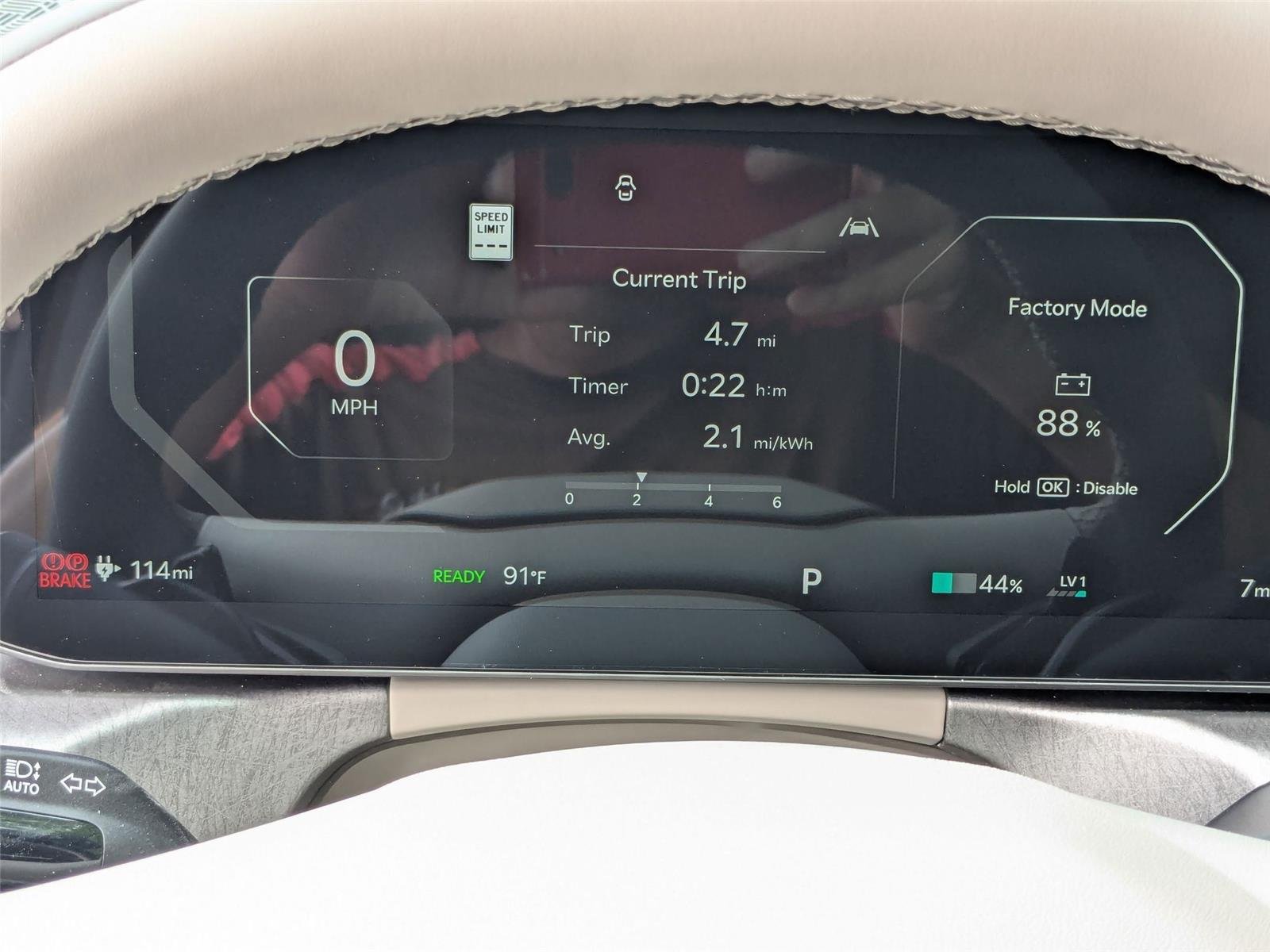 New 2026 EBONY BLACK KIA WIND image 22