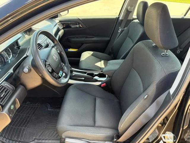 Used 2017 Crystal Black Pearl Honda LX image 5