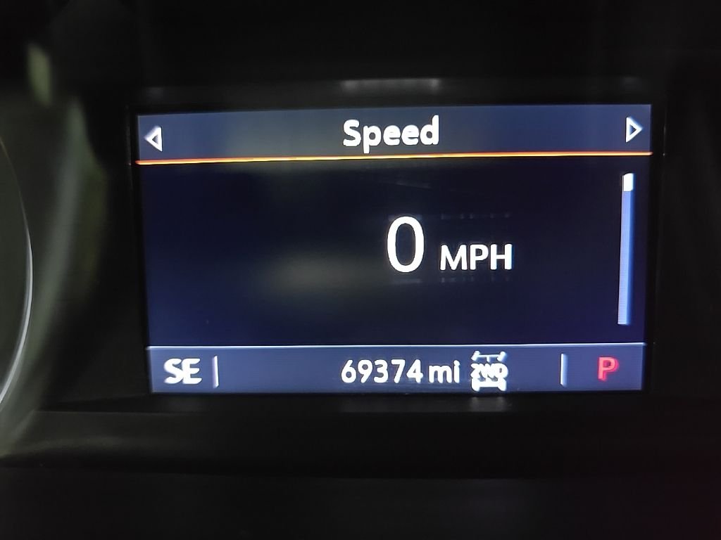 Used 2021 Black Chevrolet Z71 image 26
