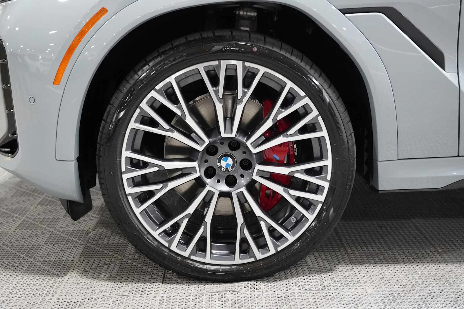 New 2027 Brooklyn Grey Metallic BMW xDrive40i image 7