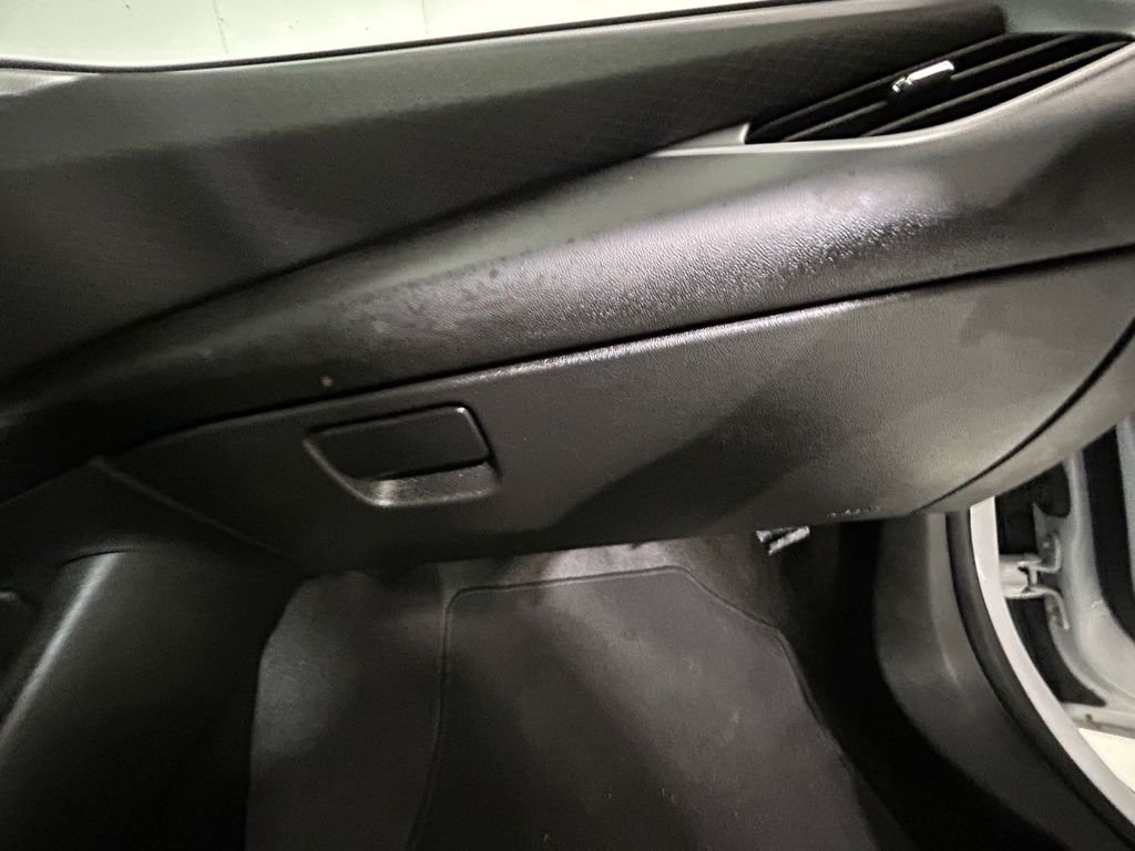 Used 2024 White Chevrolet LT image 24