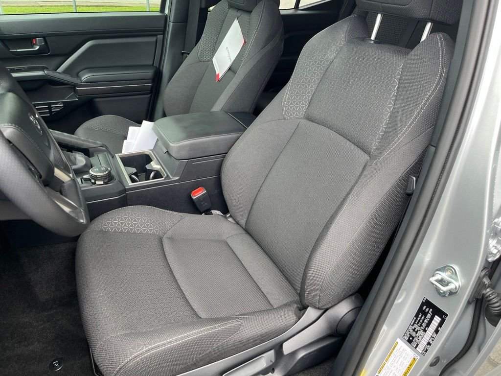 Used 2026  Toyota SR5 image 24