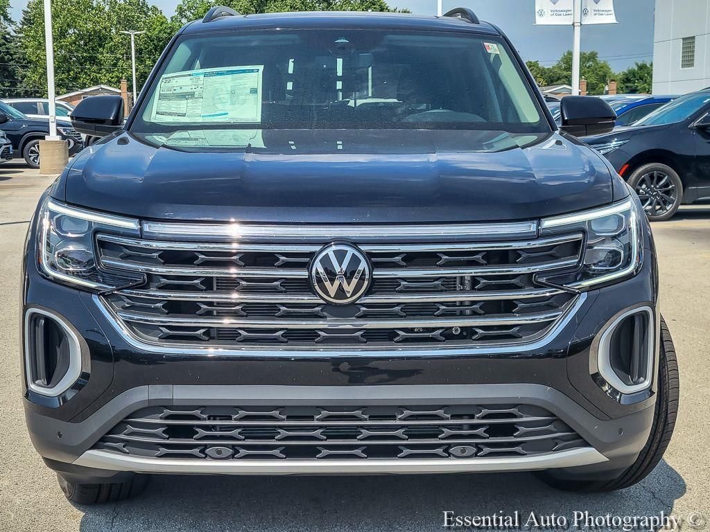 New 2026 Deep Black Pearl Volkswagen 2.0T SE w/Technology image 4