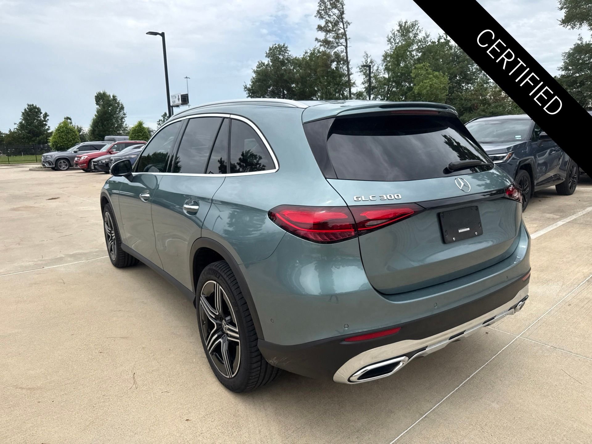 Certified Used 2026 Verde Silver Metallic Mercedes-Benz GLC 300 image 6