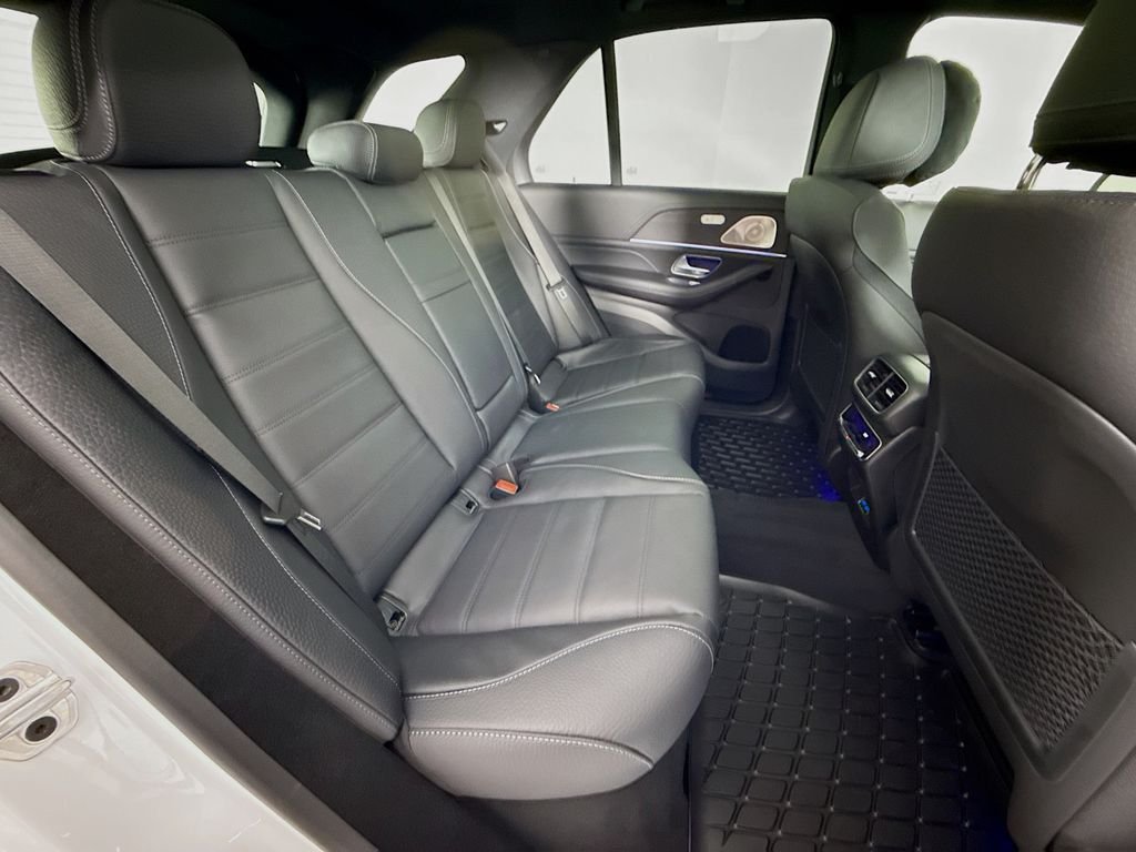 Certified Used 2025 White Mercedes-Benz GLE 450 image 28