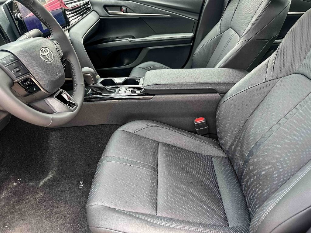 2026 Toyota Camry XSE - Photo 7
