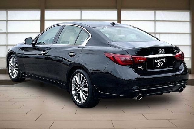 Used 2023 Black INFINITI LUXE image 13